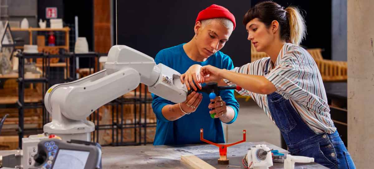 What do capital goods jobs pay: Robotics engineer