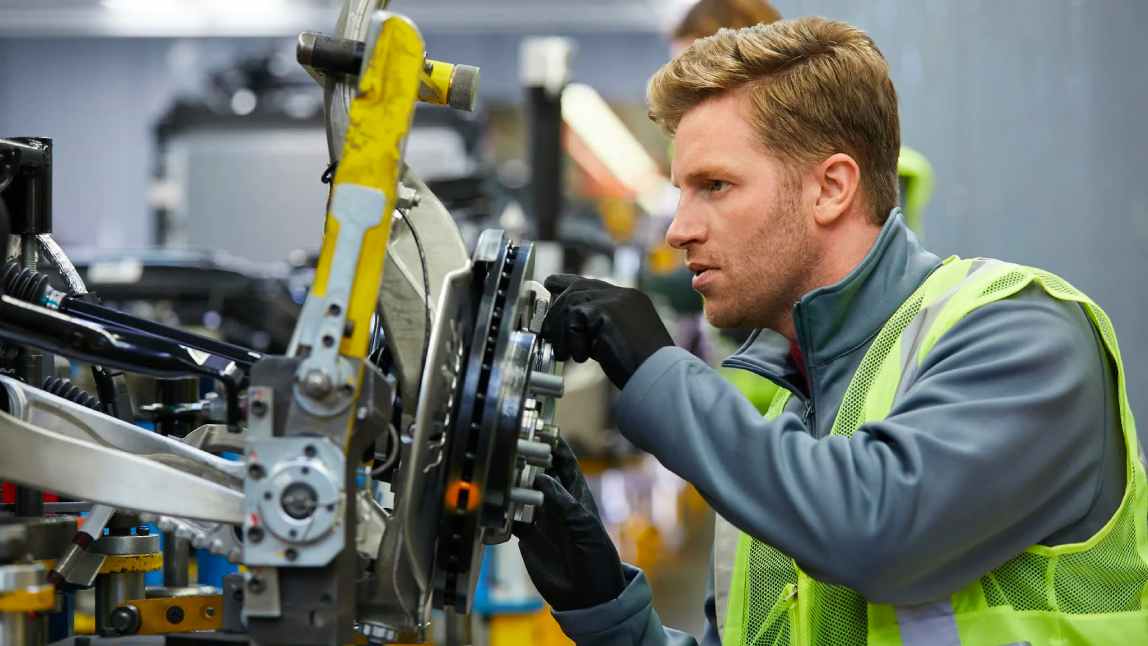 What do capital goods jobs pay in Mechanical engineering industry